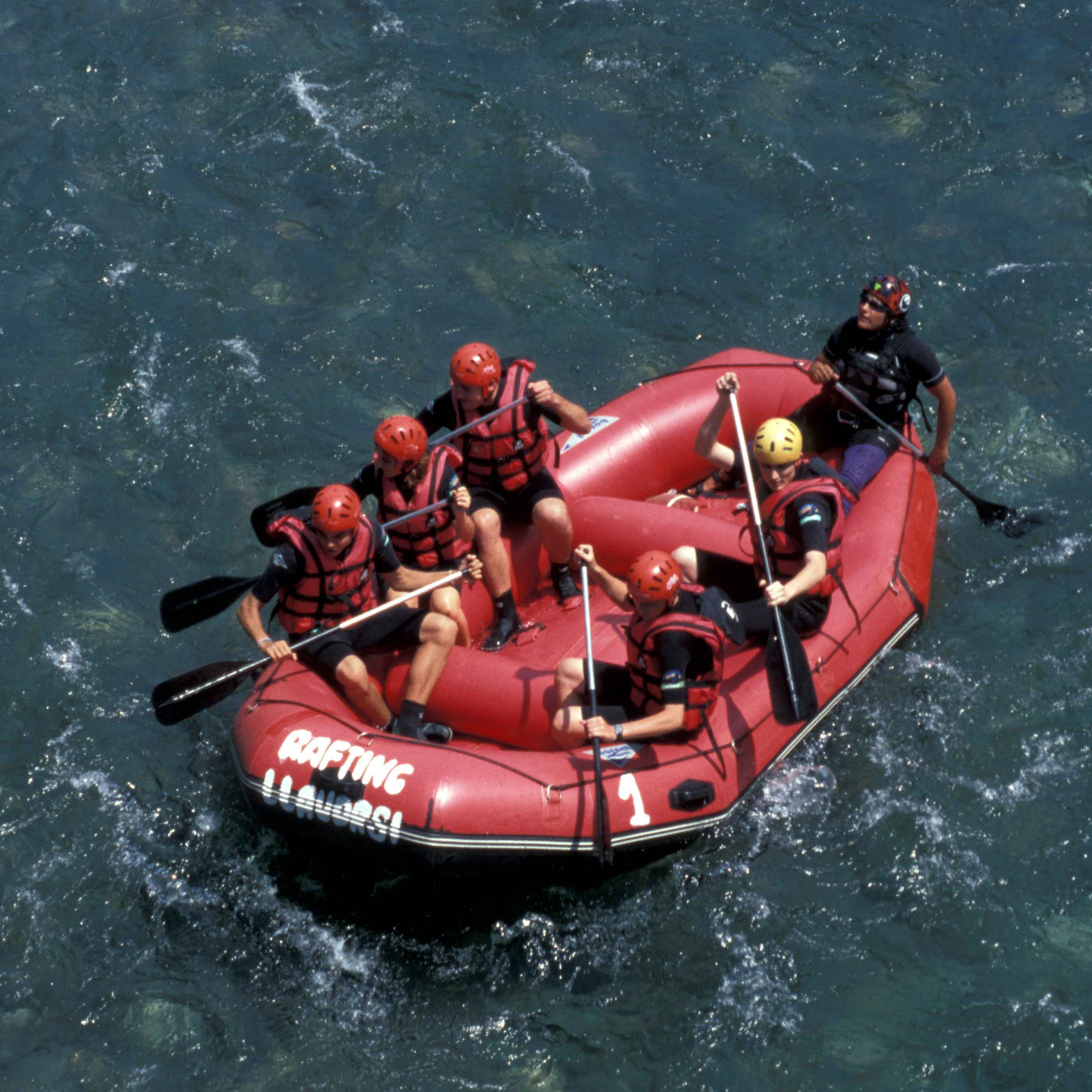 Rafting i caiac al riu Noguera Pallaresa